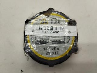 пробка расширительного бачка Ford C-Max 1 поколение 2006, 1.6 л., i, бензин, МКПП, серый, минивэн, 3M5H8100AD