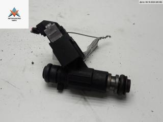 форсунка Volkswagen Golf 3 поколение 1996, 1.4 л., бензин, МКПП, красный, хетчбэк 5 дв., 030906031E