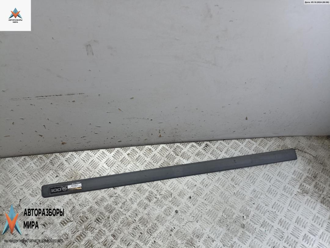 молдинг двери передней левой Opel Astra G 1999, 1.6 л., бензин, АКПП, синий, хетчбэк 5 дв., 90587375 - фото №1