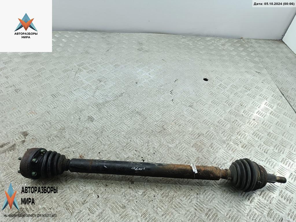 полуось передняя правая (приводной вал, ШРУС) Volkswagen Golf 4 поколение 2000, 1.4 л., бензин, МКПП, чёрный, хетчбэк 5 дв. - фото №1