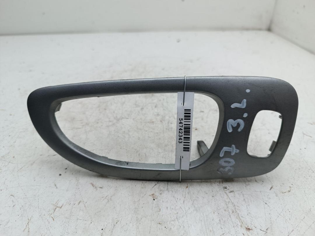 Накладка на ручку двери Peugeot 307 2001, 2.0 л., бензин, МКПП, чёрный, хетчбэк 5 дв., 9634774777