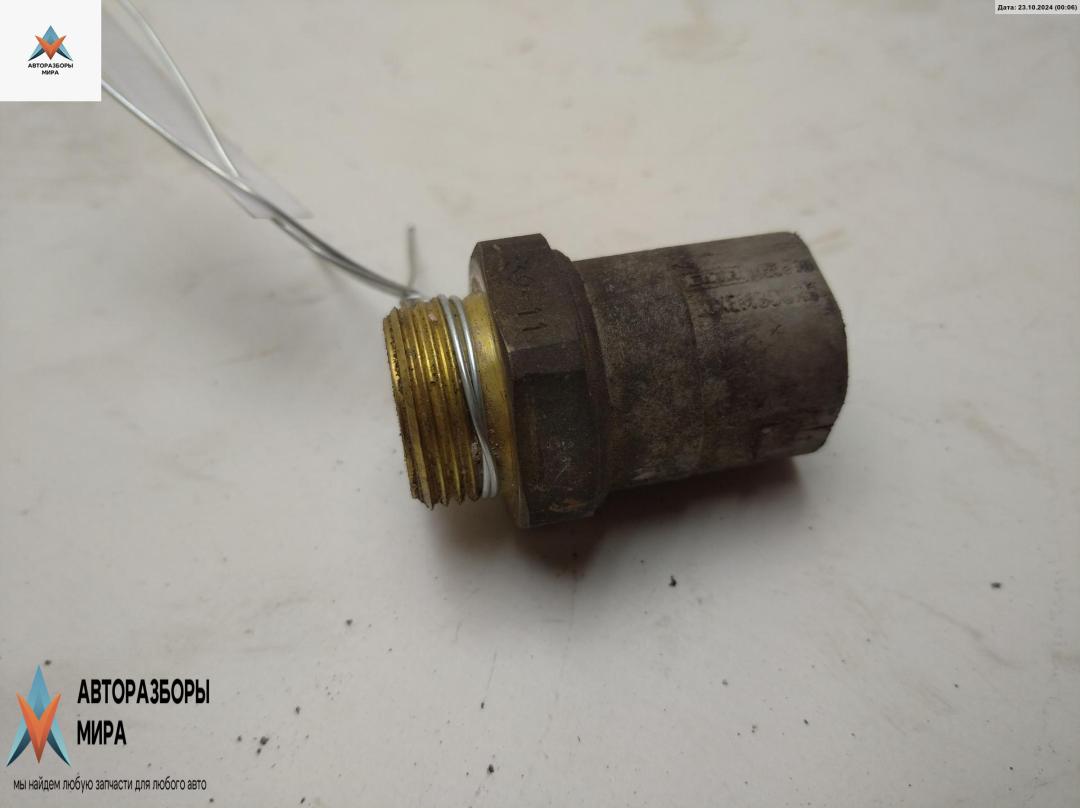 датчик температуры Volkswagen Transporter T4 2000, 2.5 л., дизель, МКПП, синий, микроавтобус - фото №1