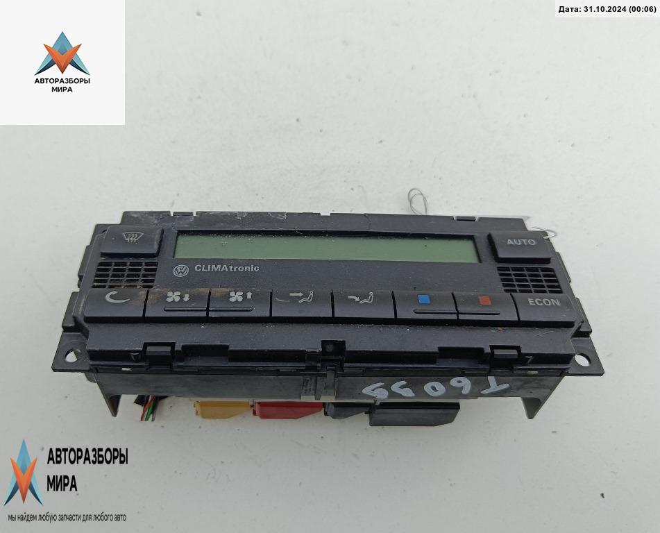 блок управления печки / климат-контроля Volkswagen Bora 1 поколение 2001, 2.0 л., бензин, МКПП, серый, универсал, 3B1907044C - фото №1