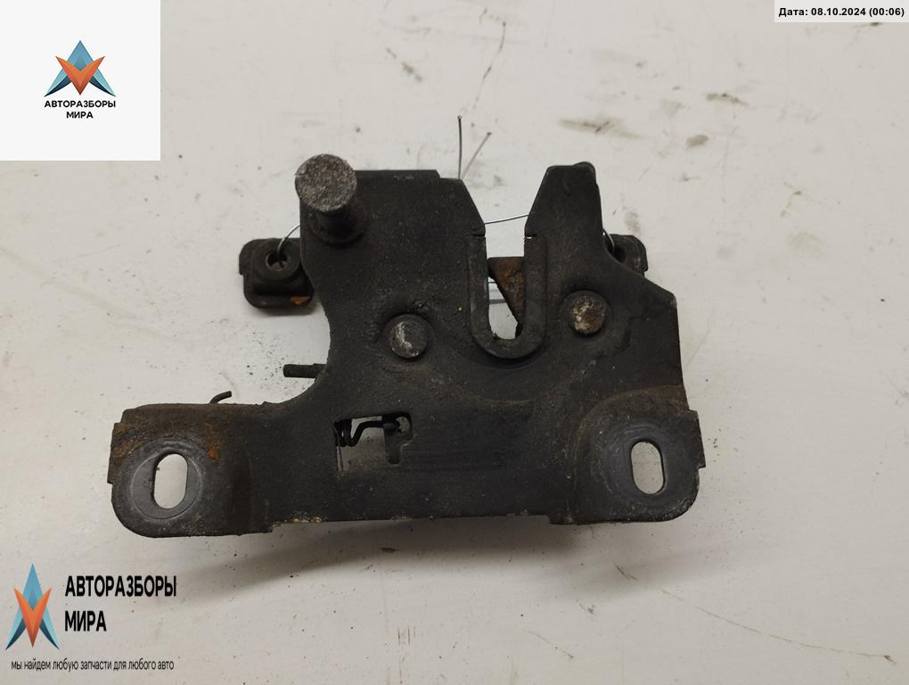 замок капота Audi A4 B5 1996, 1.8 л., бензин, АКПП, серый, седан - фото №1