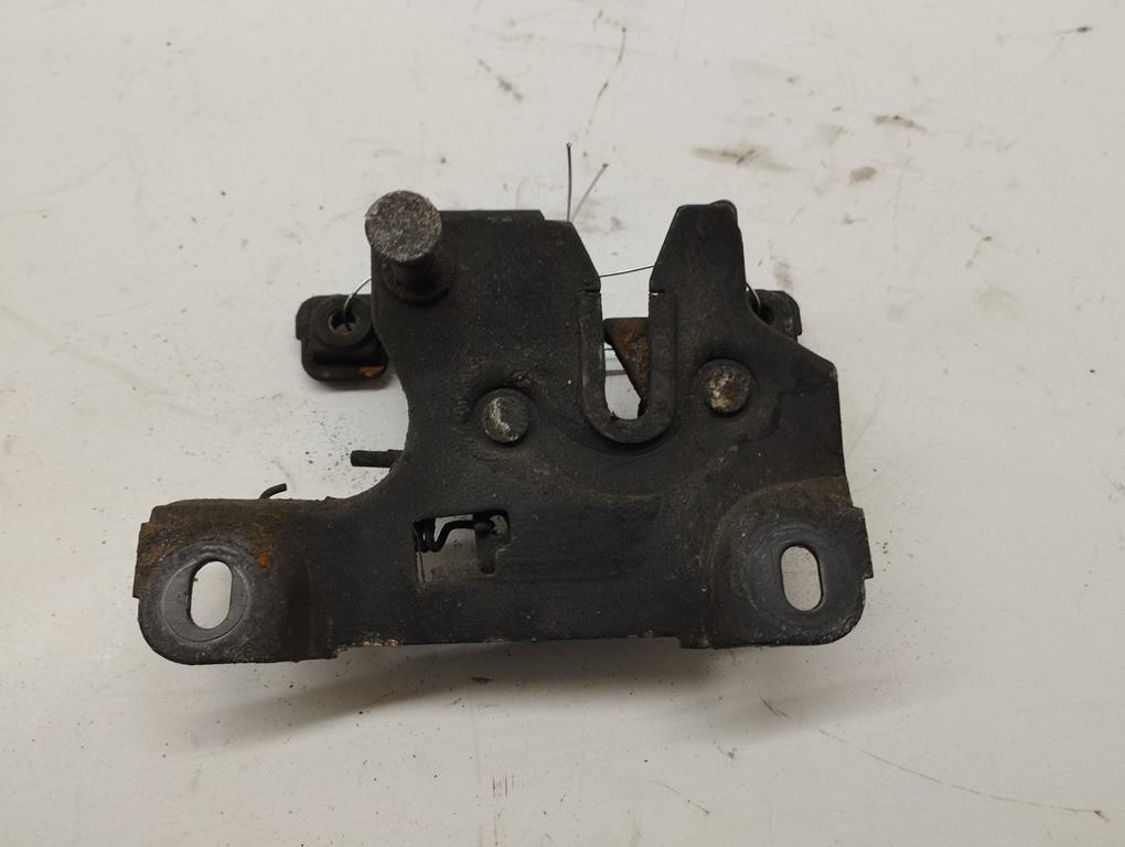 замок капота Audi A4 B5 1996, 1.8 л., бензин, АКПП, серый, седан
