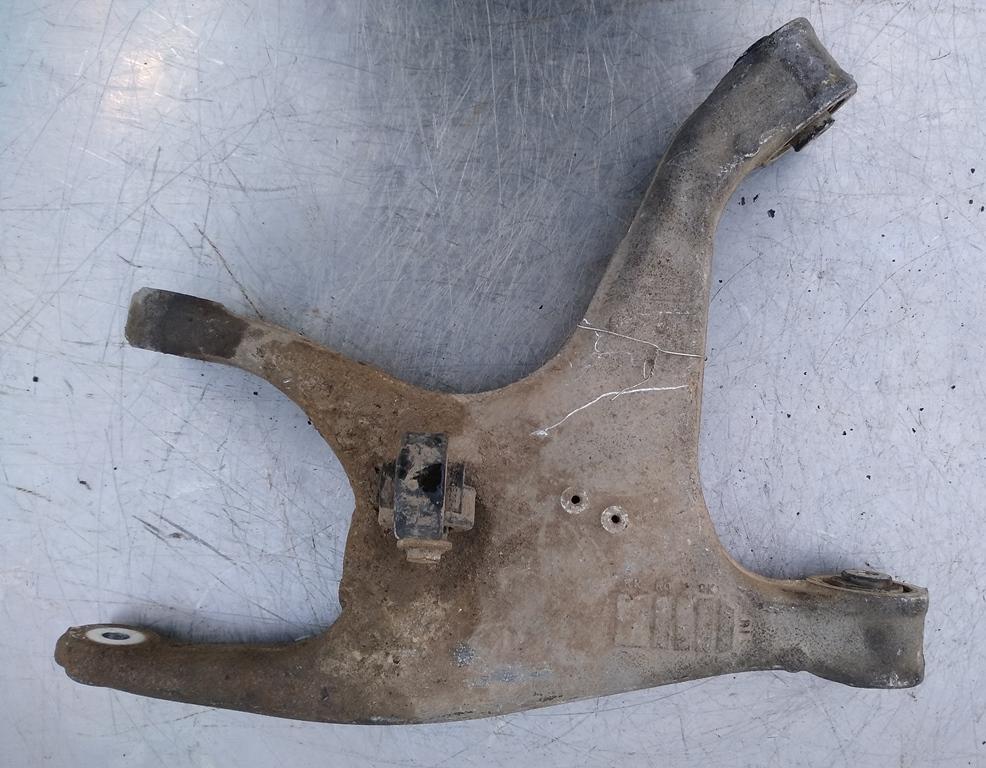 рычаг задний левый Audi A4 B8 2008, 1.8 л., бензин, МКПП, серый, универсал, 8K0505311J