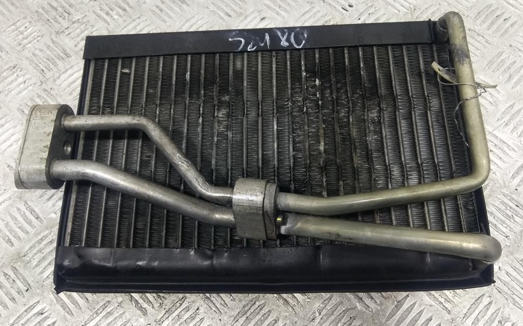 радиатор кондиционера Audi A8 D3 2003, 4.0 л., дизель, АКПП, чёрный, седан, 4E0260403K
