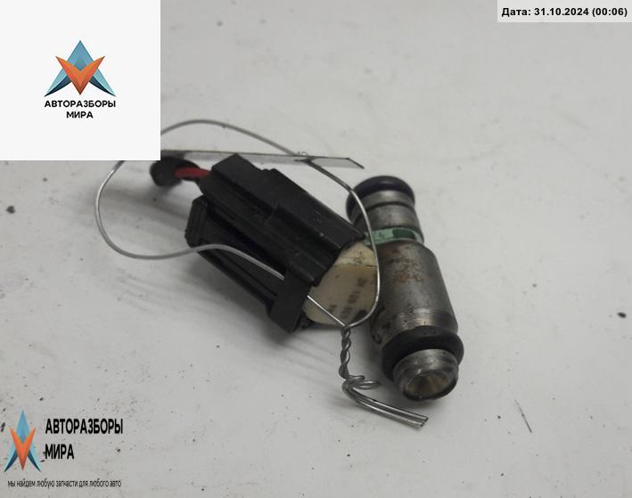 форсунка Volkswagen Golf 5 поколение 2005, 1.4 л., бензин, МКПП, синий, хетчбэк 3 дв., 036031AC - фото №1