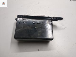 пепельница Audi 100 4A/C4 1992, 2.8 л., бензин, МКПП, синий, универсал