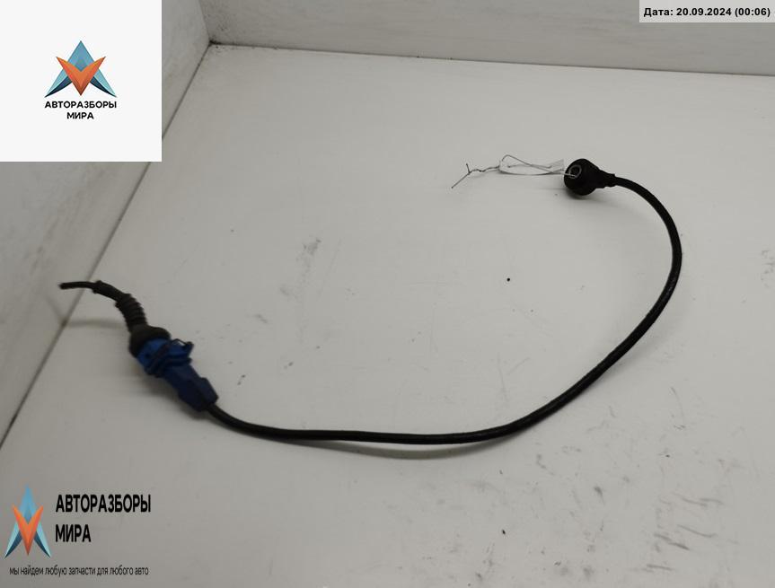 датчик детонации Audi A4 B5 1994, 1.8 л., бензин, МКПП, красный, седан, 054905377G - фото №1