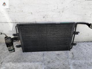 радиатор кондиционера Volkswagen Golf 4 поколение 1999, 1.4 л., бензин, МКПП, серый, хетчбэк 5 дв., 1J0820411D