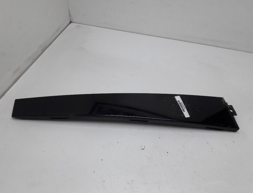 молдинг двери задней левой Volkswagen Passat B5 1999, 1.9 л., дизель, МКПП, чёрный, универсал, 3B0839901 - фото №1