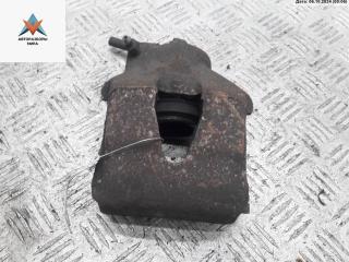 суппорт передний правый Volkswagen Golf 4 поколение 1998, 1.6 л., бензин, МКПП, чёрный, хетчбэк 5 дв.