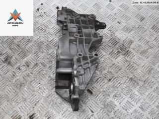 кронштейн ТНВД Skoda Roomster 1 поколение [рестайлинг] 2010, 1.6 л., дизель, МКПП, серый, фургон, 03L903143K