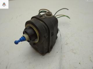 корректор фар Opel Vivaro A 2003, 1.9 л., дизель, МКПП, белый, микроавтобус, 7700415343