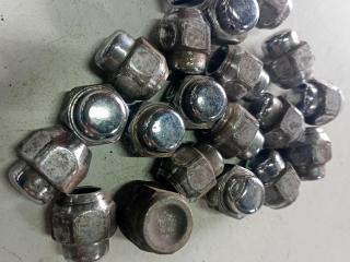 болт колесный Mazda 6 GH [рестайлинг] 2010, 2.2 л., дизель, МКПП, серый, универсал, B00237160B