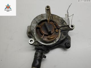насос вакуумный Audi A4 B6 2002, 2.0 л., бензин, МКПП, серый, универсал, 06D145100D