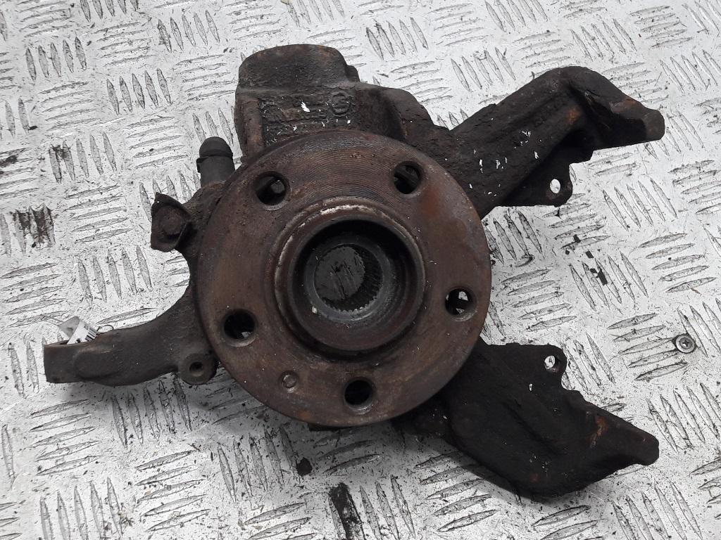 ступица передняя правая Volkswagen Bora 1998, 1.6 л., бензин, МКПП, серый, седан, 1J0407614