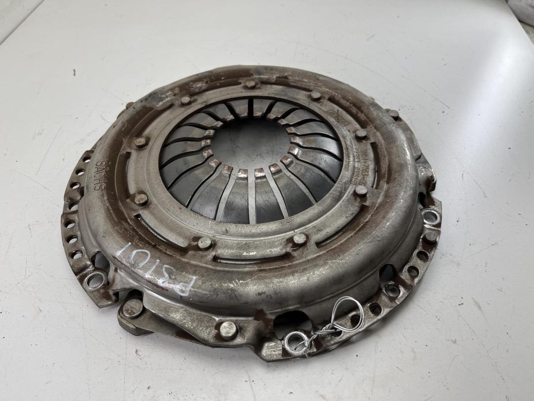корзина сцепления Mazda 3 BK 2003, 2.0 л., бензин, МКПП, чёрный, хетчбэк 5 дв., 3M51-7563-GB
