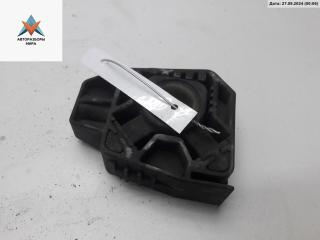 кронштейн радиатора Volkswagen Golf 4 поколение 1998, 1.4 л., бензин, МКПП, белый, хетчбэк 5 дв., 1J0606155