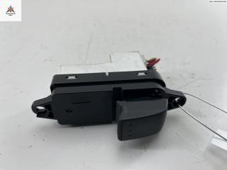 кнопка стеклоподъемника заднего левого Mazda 6 GG [рестайлинг] 2005, 2.0 л., бензин, МКПП, синий, универсал, GP9F-66-380