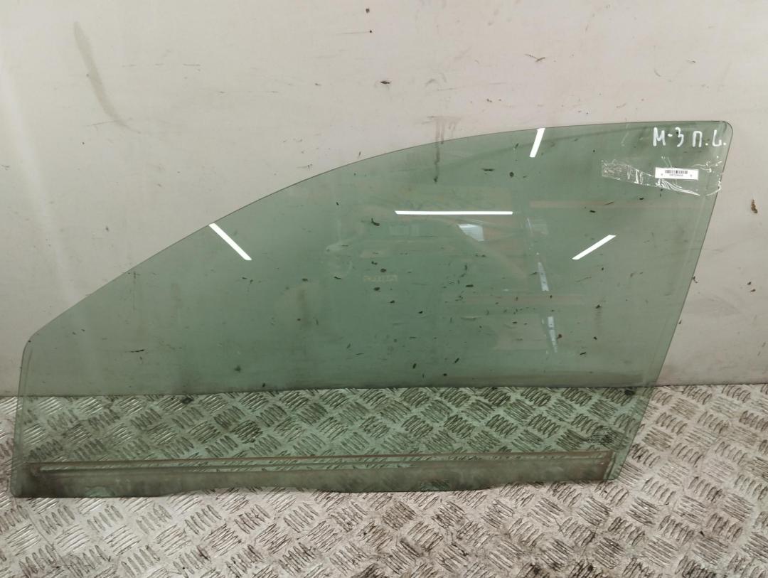 стекло двери передней левой Ford Mondeo III 2004, 2.5 л., бензин, МКПП, серый, хетчбэк 5 дв.