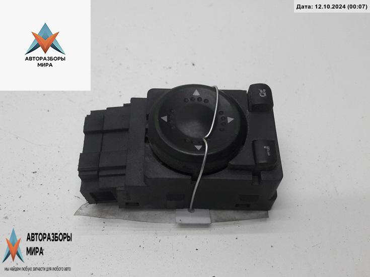 джойстик регулировки зеркал Volkswagen Passat B5 1998, 2.3 л., бензин, МКПП, чёрный, универсал, 3B1959565 - фото №1