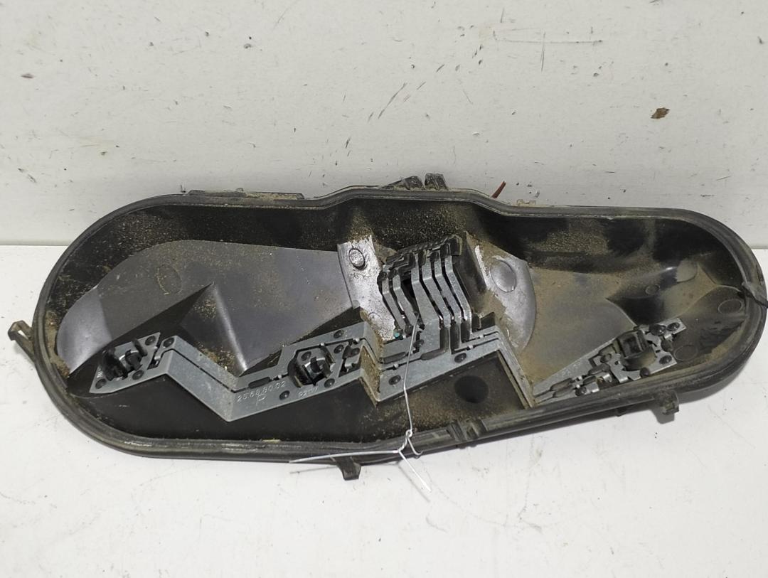 Плата фонаря заднего правого Peugeot 107 2005, 1.0 л., бензин, МКПП, чёрный, хетчбэк 3 дв., 2568