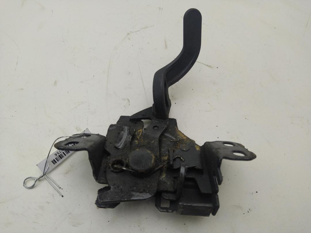 замок капота Mercedes-Benz Vaneo W414 2002, 1.7 л., дизель, МКПП, серый, минивэн, 4148800060