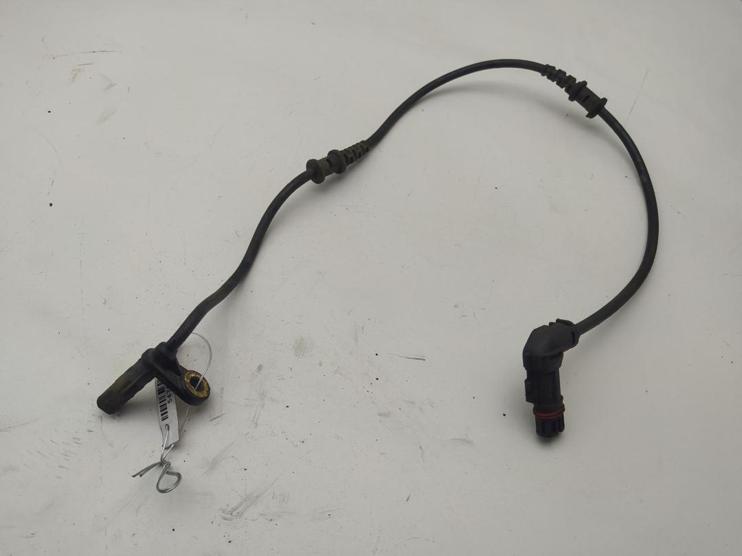 датчик ABS Mercedes-Benz C-Класс W203/S203/CL203 2001, 2.2 л., дизель, АКПП, серый, универсал, 2035400417 - фото №1
