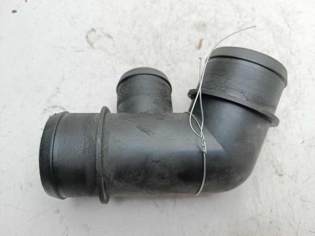 патрубок интеркулера Citroen C8 2006, 2.2 л., дизель, МКПП, серый, минивэн, CE77025445