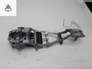 Корпус (держатель) ручки двери передней правой Skoda Roomster 1 поколение 2007, 1.4 л., бензин, МКПП, синий, фургон