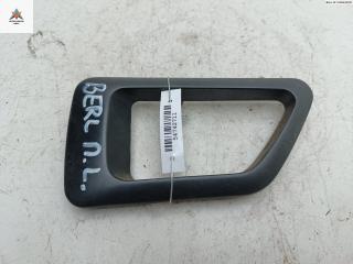 Накладка на ручку двери Peugeot Partner 1 поколение (M59) [рестайлинг] 2007, 1.6 л., дизель, МКПП, белый, фургон, 9605556977