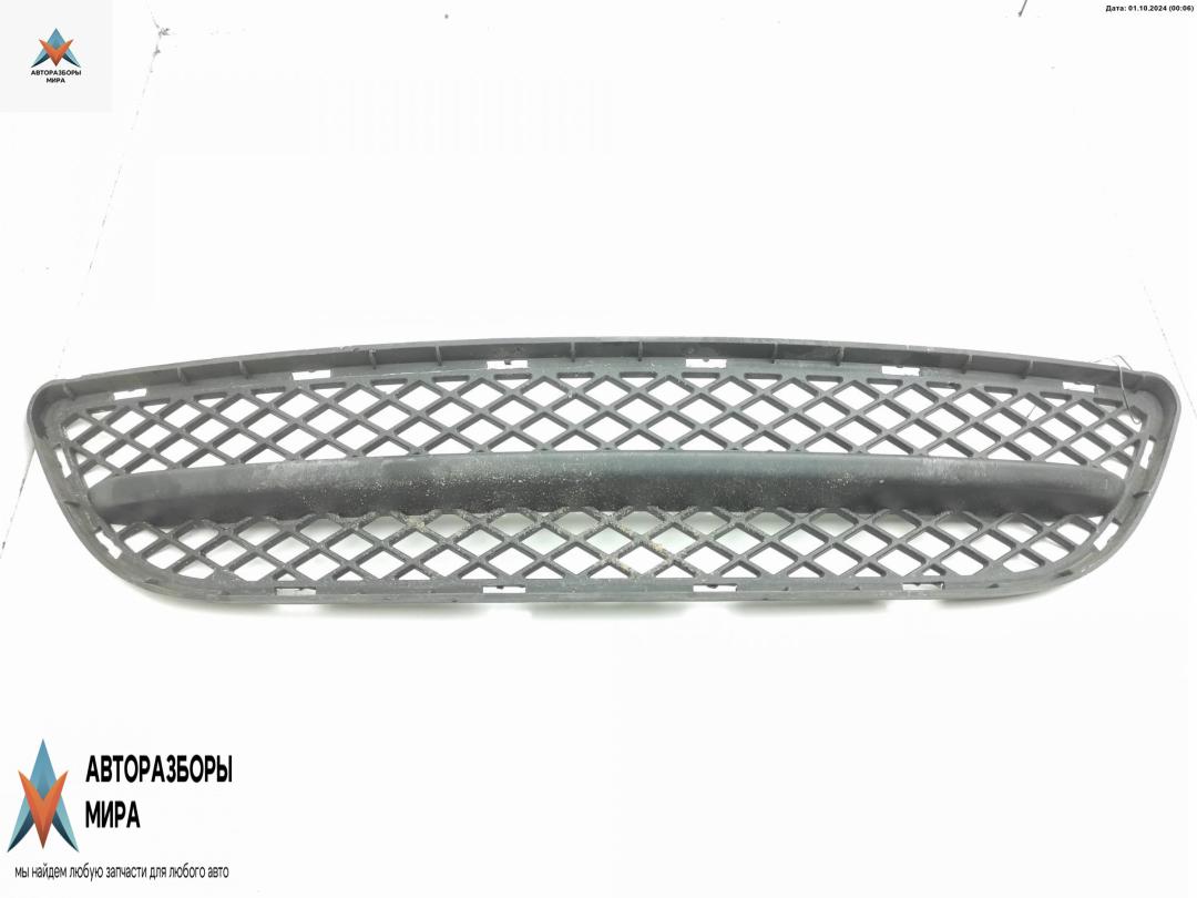 заглушка (решетка) в бампер BMW 3 серия E90/E91/E92/E93 2007, 2.0 л., дизель, МКПП, серый, седан, 7154556 - фото №1