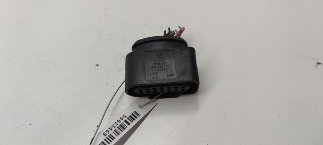разъем (фишка) проводки Audi A6 C6 2005, 2.7 л., дизель, МКПП, серый, седан, 6X0973717