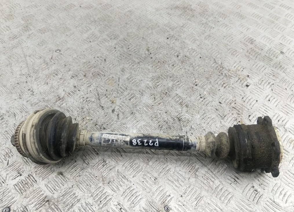 полуось передняя левая (приводной вал, ШРУС) Skoda Superb 1 поколение 2002, 2.8 л., бензин, АКПП, чёрный, седан, 8D0407271BC - фото №1