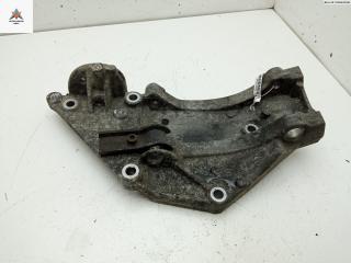 кронштейн генератора Fiat Scudo 2 поколение 2008, 2.0 л., дизель, МКПП, белый, минивэн, 96482367380