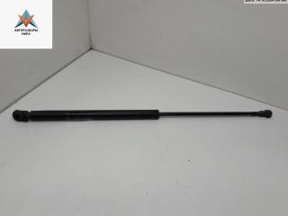 амортизатор крышки багажника (3-5 двери) Volkswagen Passat B5 1998, 1.6 л., бензин, МКПП, зелёный, универсал, 1J6827550