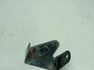 кронштейн (крепление) Volkswagen Passat B5 [рестайлинг] 2000, 1.9 л., дизель, МКПП, серый, седан, 4D0