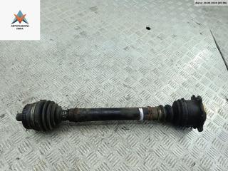 полуось передняя правая (приводной вал, ШРУС) Audi A4 B5 1996, 1.8 л., бензин, АКПП, серый, седан