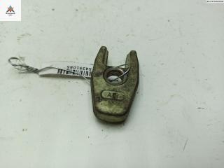 крепление форсунки Renault Scenic 2 поколение 2003, 1.9 л., дизель, МКПП, красный, минивэн