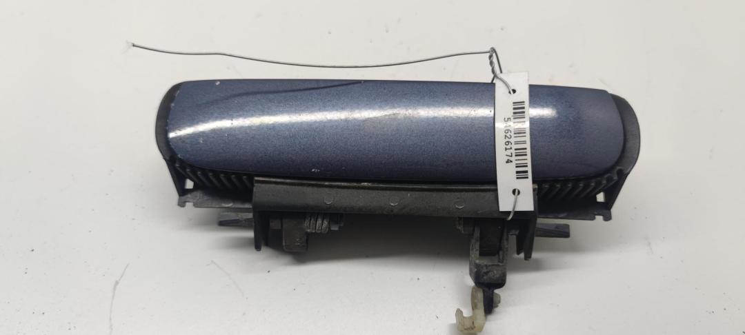 ручка наружная передняя правая Audi A6 C5 2003, 2.5 л., дизель, АКПП, серый, универсал, 4B1839885
