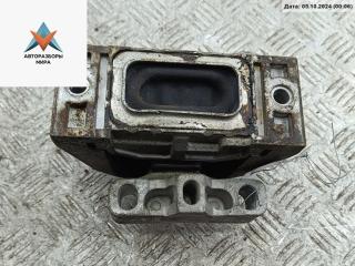 подушка крепления двигателя Volkswagen Golf 4 поколение 2002, 1.4 л., бензин, МКПП, серый, хетчбэк 3 дв.