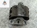 подушка крепления двигателя Volkswagen Golf 4 поколение 2002, 1.4 л., бензин, МКПП, серый, хетчбэк 3 дв. - фото №2