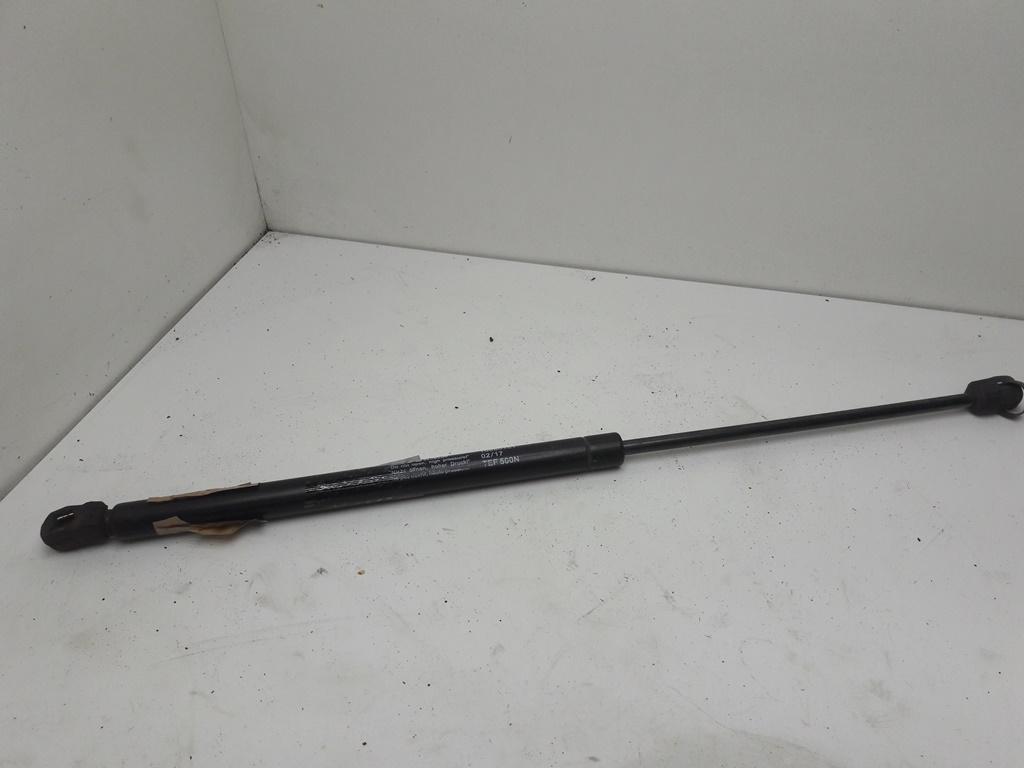 амортизатор крышки багажника (3-5 двери) Volkswagen Passat B5 1998, 2.3 л., бензин, МКПП, чёрный, универсал, 1J6827550