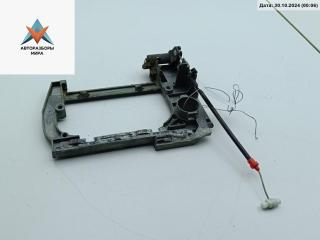 Корпус (держатель) ручки двери передней правой BMW 5 серия E39 1996, 2.5 л., бензин, МКПП, серый, седан