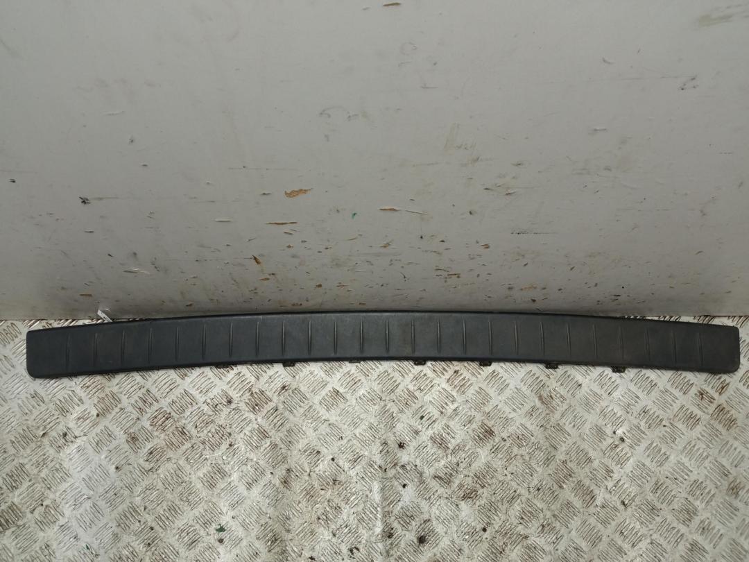 накладка на бампер Volvo V70 2005, 2.4 л., дизель, МКПП, синий, универсал, 08693366