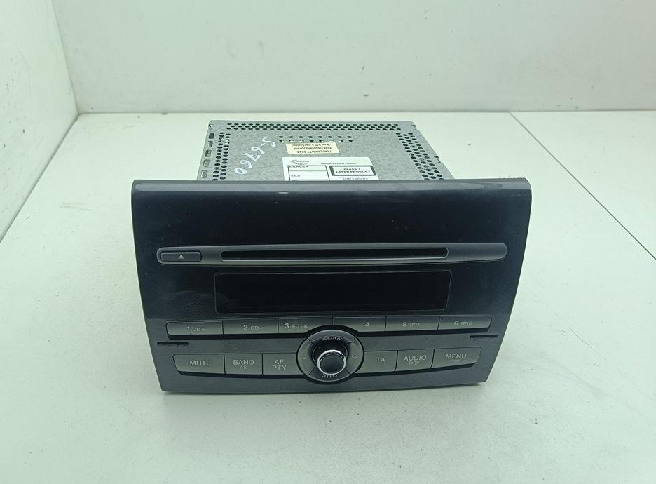 магнитола Fiat Bravo 2 поколение 2008, 1.6 л., дизель, МКПП, чёрный, хетчбэк 5 дв., 735484417 - фото №1