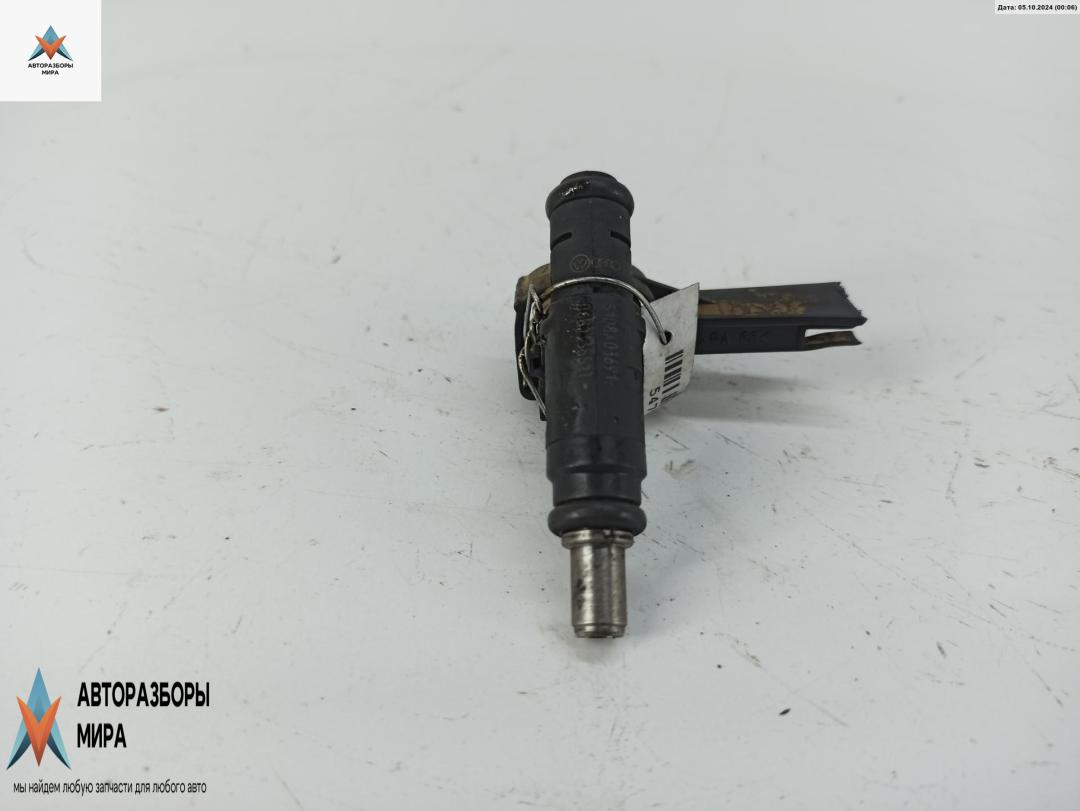 форсунка Audi A4 B7 2005, 2.0 л., бензин, МКПП, серый, универсал, 06B133551T - фото №1