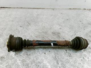 полуось передняя правая (приводной вал, ШРУС) Audi A4 B5 1996, 1.8 л., бензин, АКПП, красный, седан